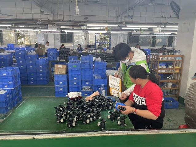 三鄉(xiāng)鎮(zhèn)開展“加強禁毒宣傳， 共創(chuàng)無毒企業(yè)”活動照片3.jpg