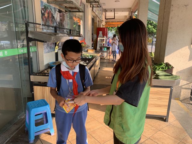 三鄉(xiāng)鎮(zhèn)開展“守護校園安全，護學禁毒兩不誤”宣傳活動三鄉(xiāng)鎮(zhèn)開展“守護校園安全，護學禁毒兩不誤”宣傳活動