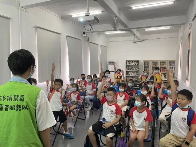 三鄉(xiāng)鎮(zhèn)開展“無毒暑期，健康同行”禁毒宣傳活動圖片4.jpg