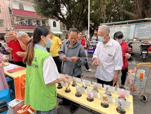 三鄉(xiāng)鎮(zhèn)開展“暖心義診，禁毒先行”宣傳活動圖片2.JPG